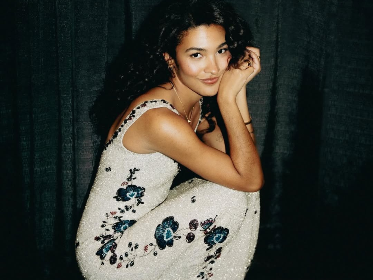 Olivia Dean: The Art of Loving Live