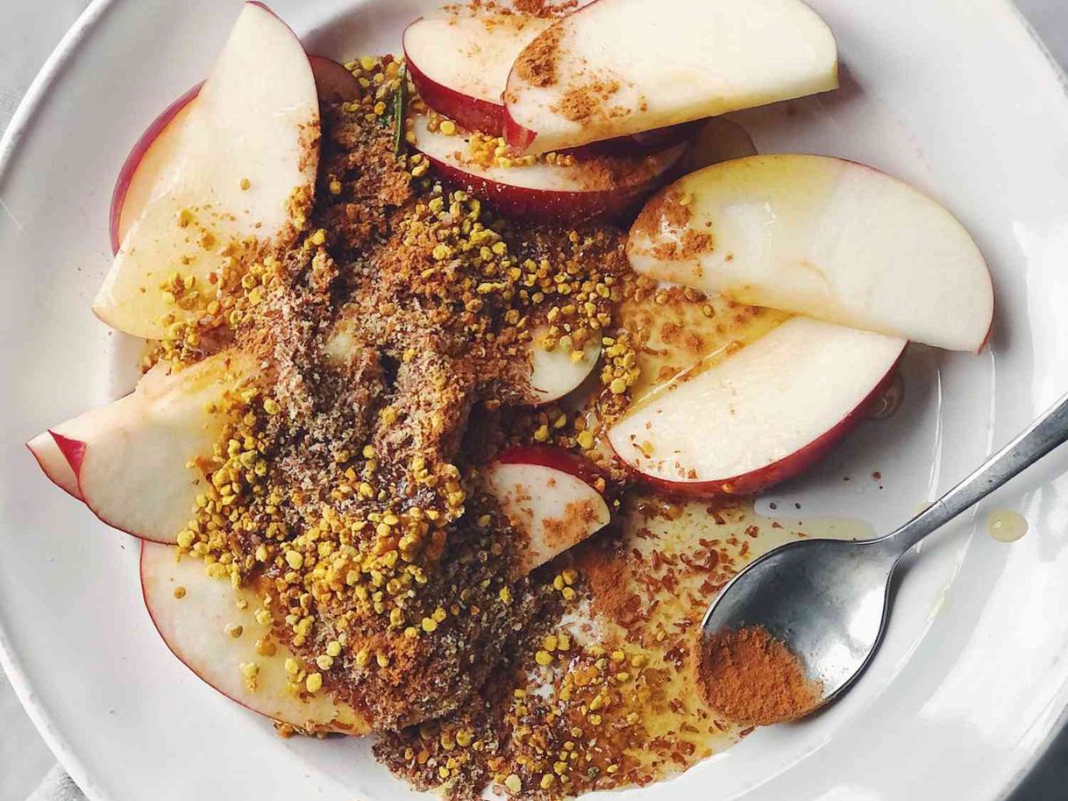 Promotes Hormonal Balance and Skin Health