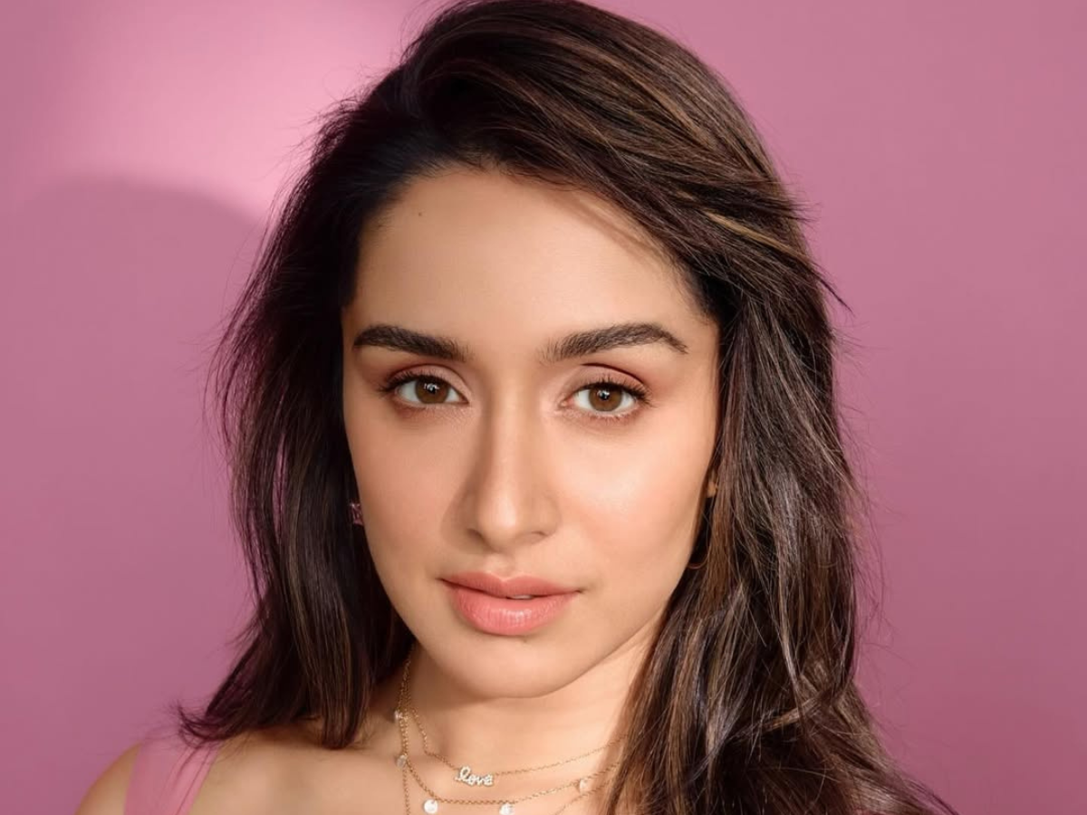 Why No-Makeup Makeup Resonates Today