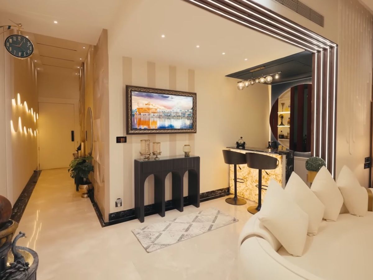 Spiritual and Artistic Decor