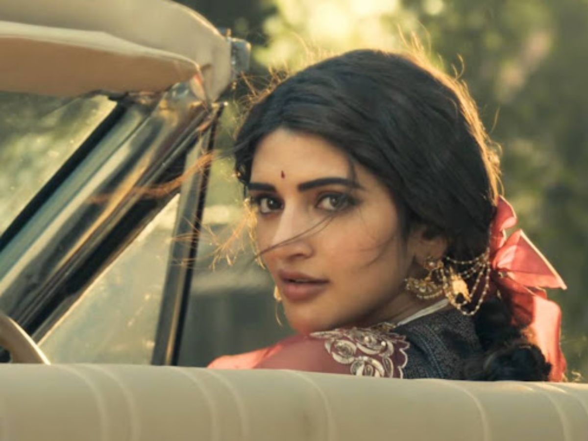 On‑Set Retro Style