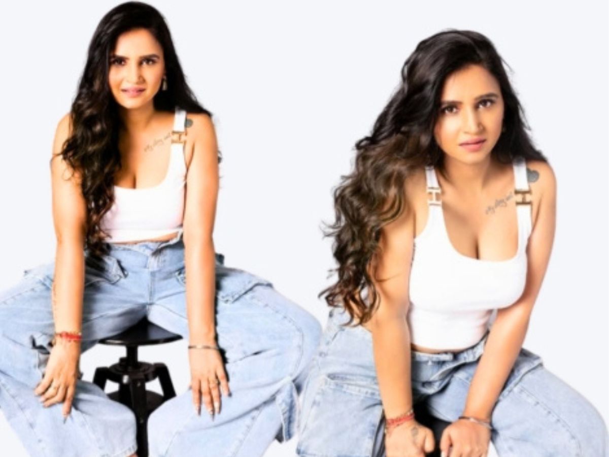 Fans Want to See Her Inside the House