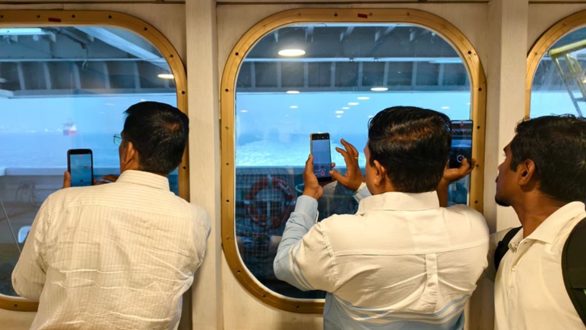 Historic Maritime Leap: Under CM Devendra Fadnavis, Minister Nitesh Rane Launches Mumbai–Vijaydurg Ro-Pax Ferry, Ushering in Maharashtra’s Water Transport Revolution