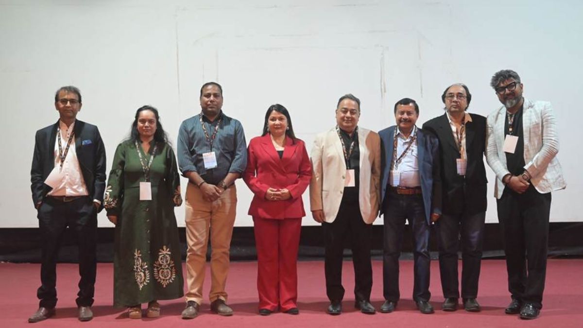 Producer Chanda Patel Honours Gujarati Cinema Legends at WIFPA–SEPC Entertainment and Media Conclave in Ahmedabad