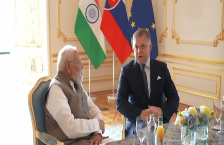 pm-modi-receives-ceremonial-welcome-in-bratislava-meets-with-slovakian-pm-fico20260615135926 PM Modi receives ceremonial welcome in Bratislava, meets with Slovakian PM Fico