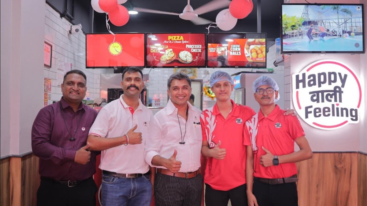 ajays-cafe-enters-kutch-with-first-outlet-in-bhuj-plans-8-10-cafes-across-the-region-in-the-forthcoming-days Ajay’s Cafe Enters Kutch with First Outlet in Bhuj; Plans 8-10 Cafes Across the Region in the forthcoming Days