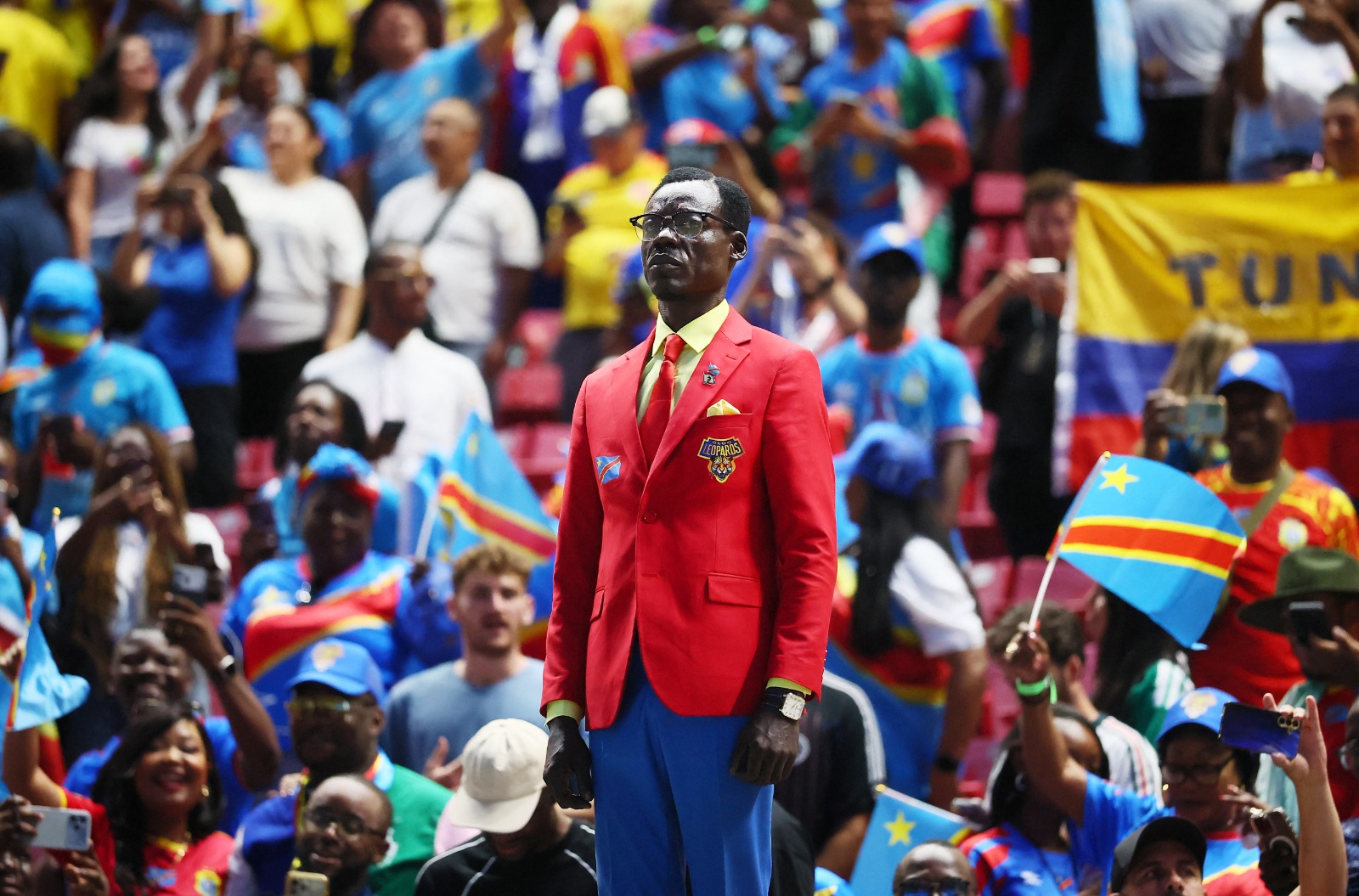 fifa-world-cup-2026-dr-congo-statue-fan-michel-nkuka-spotted-at-colombia-clash20260624095418 FIFA World Cup 2026: DR Congo "statue fan" Michel Nkuka spotted at Colombia clash