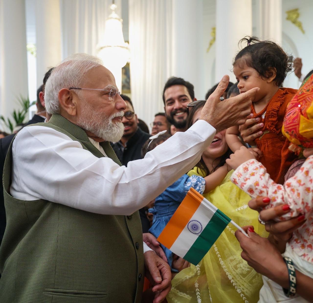 france-pm-modi-receives-warm-welcome-in-nice-with-cultural-performance-diaspora-reception20260614013202 France: PM Modi receives warm welcome in Nice with cultural performance, diaspora reception
