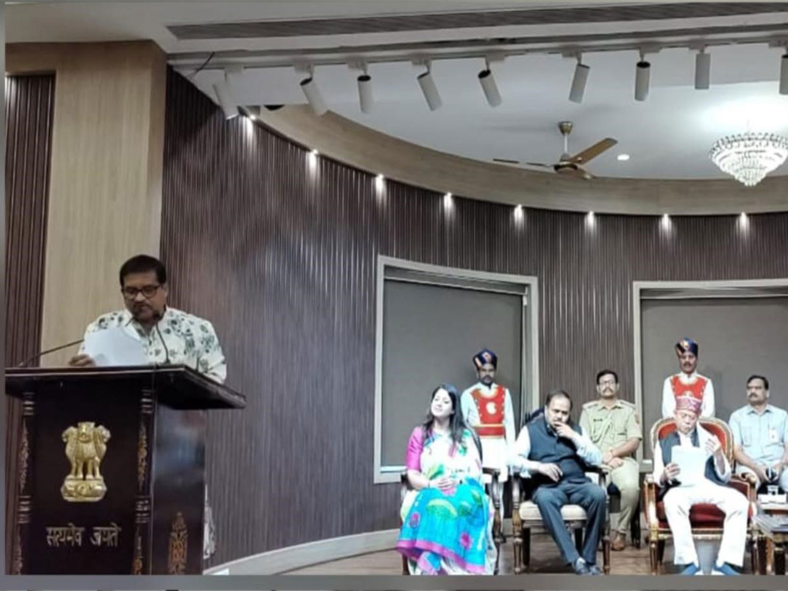 lok-bhavan-telangana-celebrated-west-bengal-foundation-day-governor-shri-shiv-pratap-shukla-was-felicitated-by-abhijeeth-bhattacharjee20260623184459 Lok Bhavan Telangana celebrated West Bengal Foundation Day. Governor Shri Shiv Pratap Shukla was felicitated by Abhijeeth Bhattacharjee