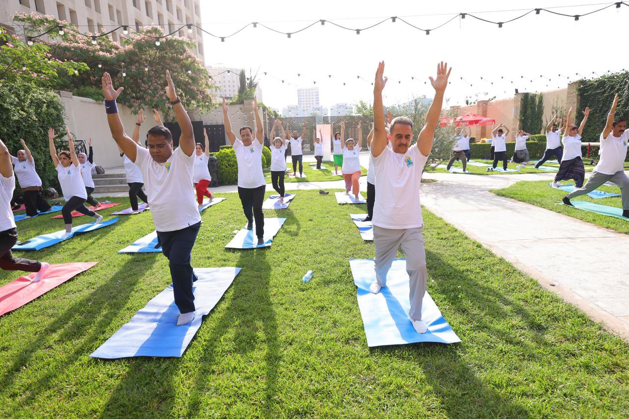 Tajikistan: MoS Kirti Vardhan Singh participates in yoga session in Dushanbe