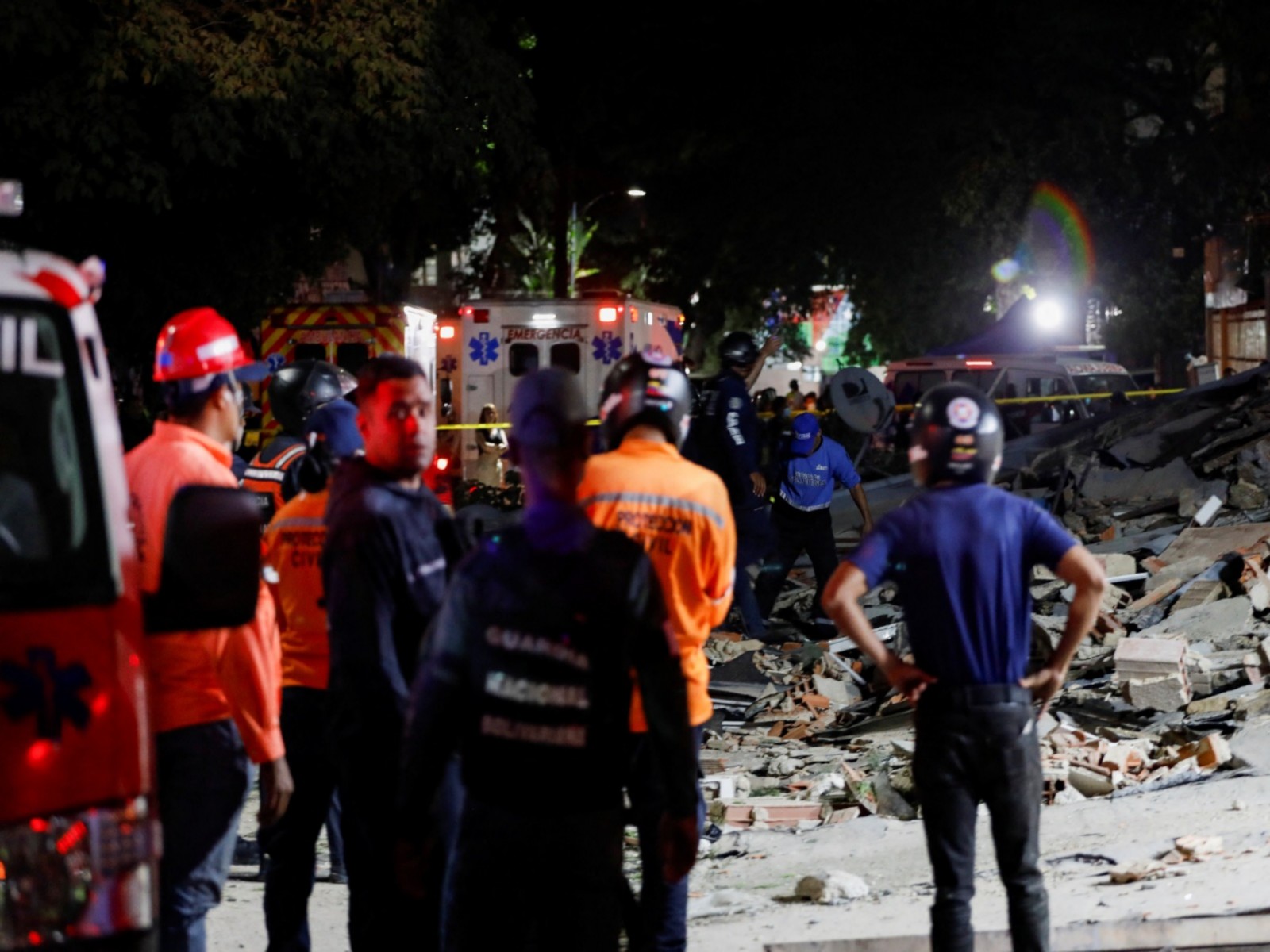 Trump pledges US aid for Venezuela quake; as USGS projects quake death toll reaching 100,000