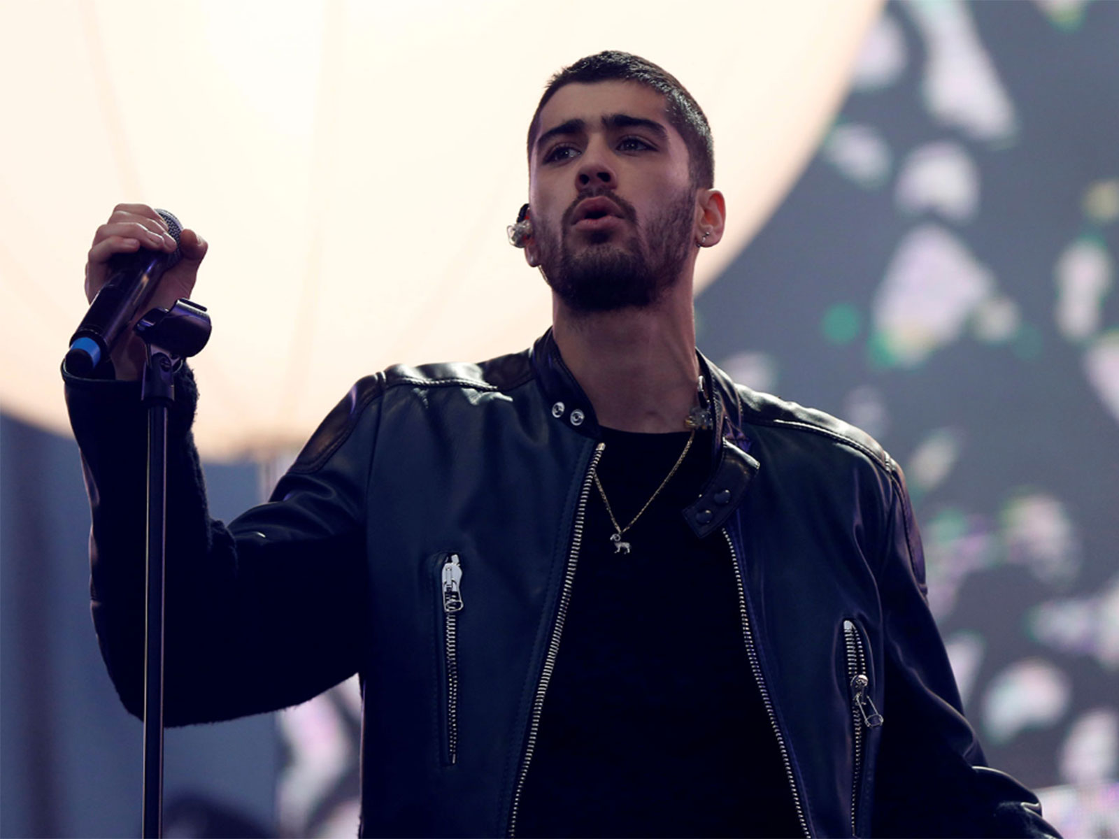 Zayn Malik urges fans to support UNICEF humanitarian relief efforts in Venezuela following earthquakes