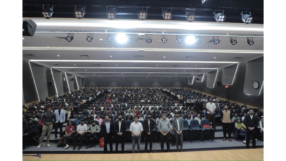 mentors-from-google-oracle-infosys-flipkart-and-other-global-companies-guide-students-at-red-white-skill-education Mentors from Google, Oracle, Infosys, Flipkart, and Other Global Companies Guide Students at Red & White Skill Education