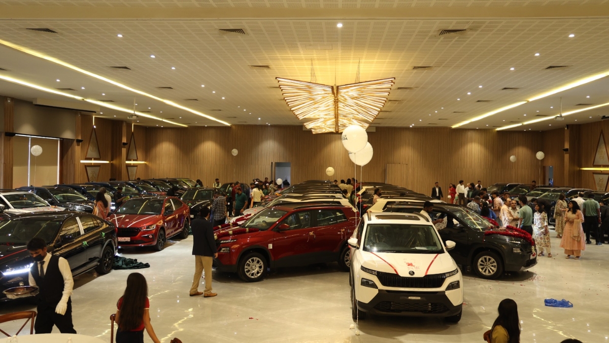 stellar-skoda-celebrates-rath-yatra-with-grand-delivery-of-100-new-cars Stellar Škoda Celebrates Rath Yatra with Grand Delivery of 100+ New Cars