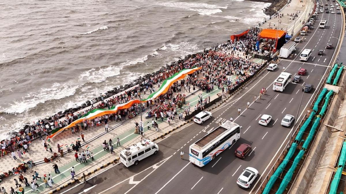 Tiranga Fest Turns Worli Promenade into a Sea of Tricolour as Mumbai’s Gen Z Comes Together in National Pride