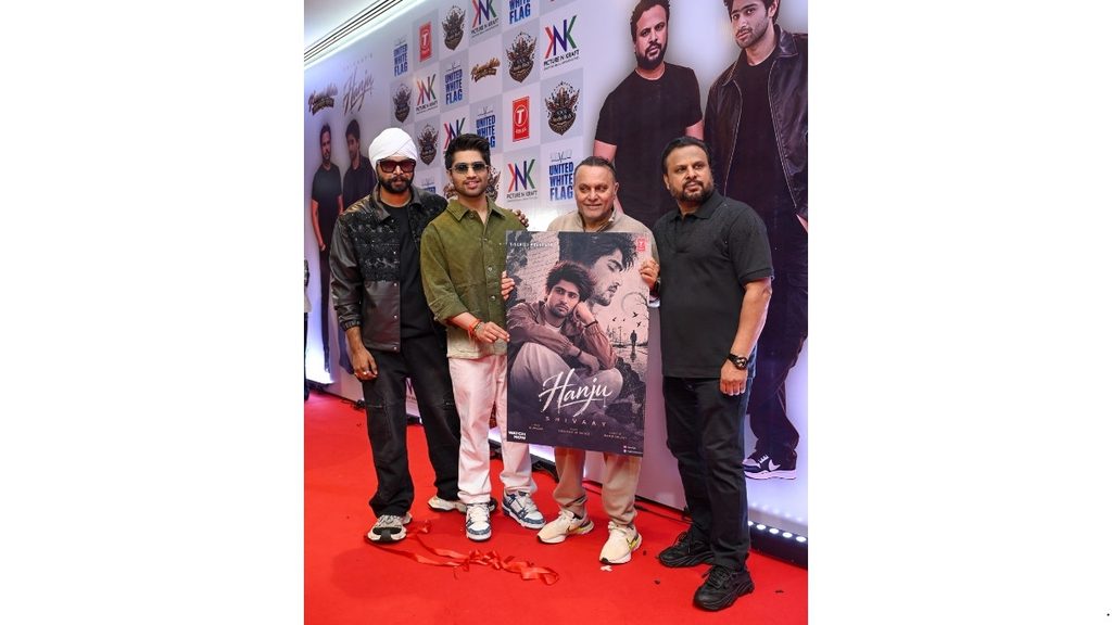 singer-shivaay-makes-singing-debut-with-soulful-single-hanju-lyrics-by-kumaarji-video-by-ramji-gulati-marks-birthday-with-annual-singing-mela Singer Shivaay Makes Singing Debut with Soulful Single ‘Hanju’, Lyrics by Kumaarji, Video by Ramji Gulati, Marks Birthday with Annual Singing Mela