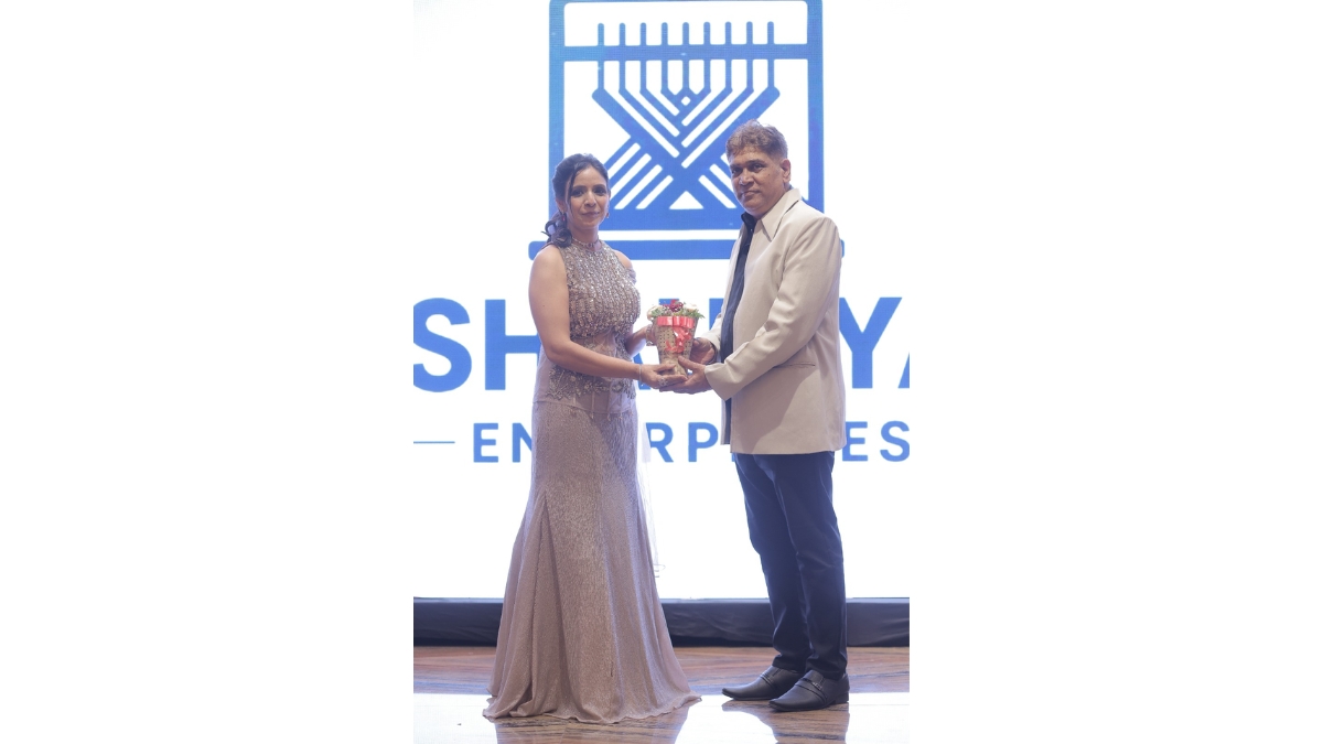 Industry Leaders and Influencers Attend Iconic Glory Awards 2026 in Surat