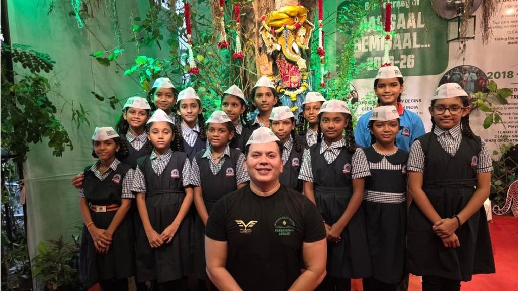 viral-desais-tree-ganesha-initiative-brings-6800-students-together-as-paryavaran-senanis Viral Desai’s Tree Ganesha Initiative Brings 6,800+ Students Together as Paryavaran Senanis