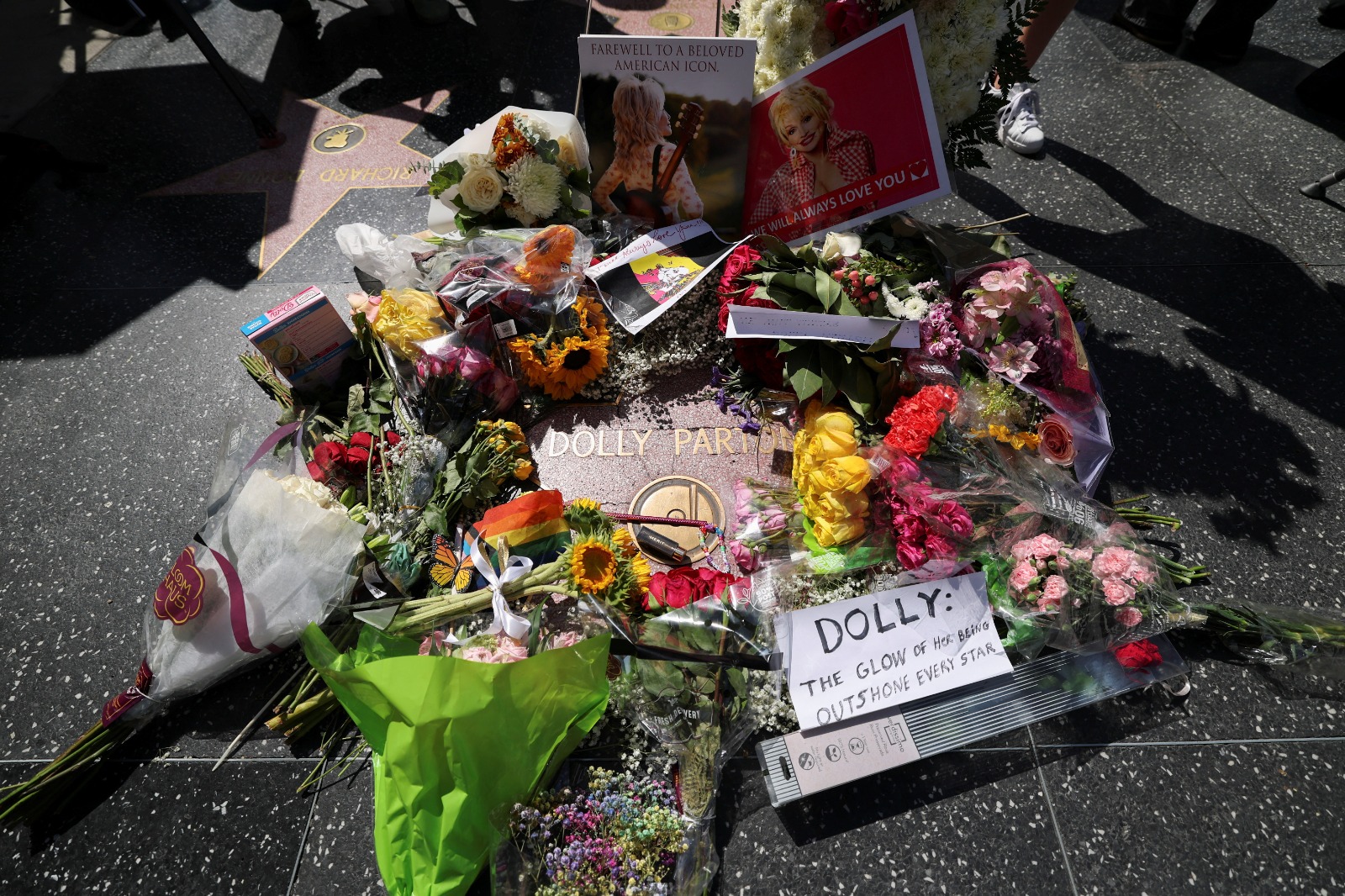 dolly-partons-hollywood-walk-of-fame-star-replaced-after-original-was-vandalised20260905081452 Dolly Parton's Hollywood Walk of Fame star replaced after original was vandalised