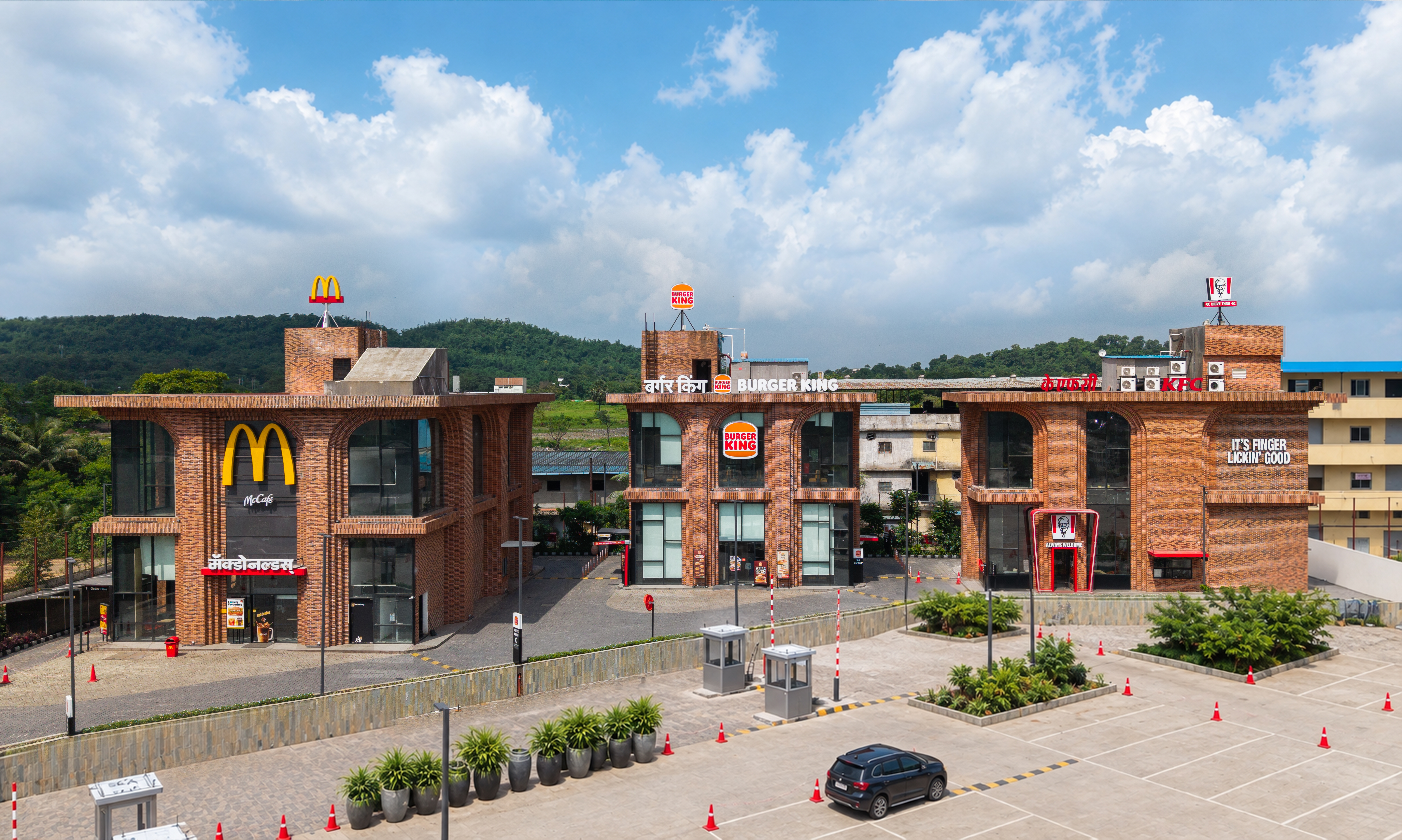shoppers-paradise-maharashtras-first-biggest-outlet-mall-of-india-opens-in-bhiwandi-offers-up-to-70-discounts-365-days SHOPPER’S PARADISE: Maharashtra’s First & Biggest ‘Outlet Mall Of India’ Opens in Bhiwandi, Offers Up to 70% Discounts, 365- Days