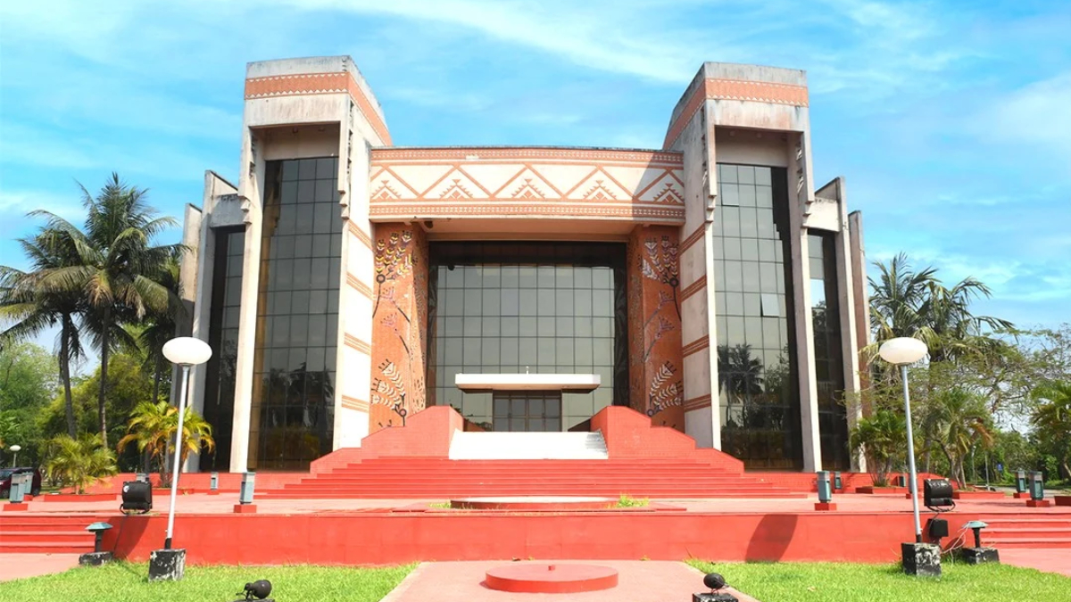 IIM Calcutta opens admissions for 10th batch of Executive Leadership Programme for Women